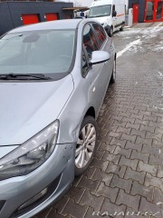 Opel Astra i turbo benzin 2014