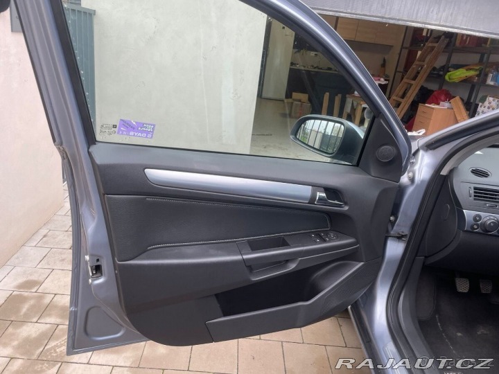 Opel Astra 1,6 16V Caravan – Cosmo 2008