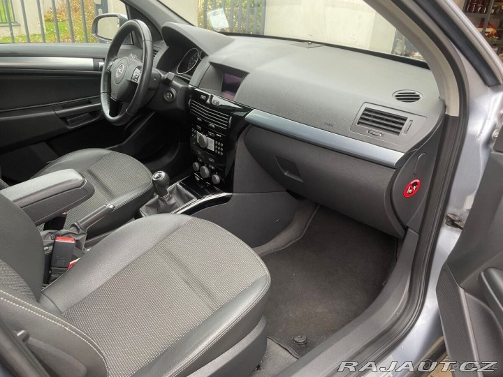 Opel Astra 1,6 16V Caravan – Cosmo 2008