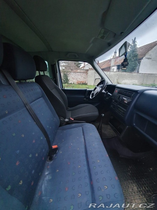 Volkswagen Caravelle 2,5 2003