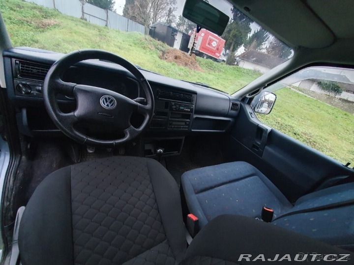 Volkswagen Caravelle 2,5 2003
