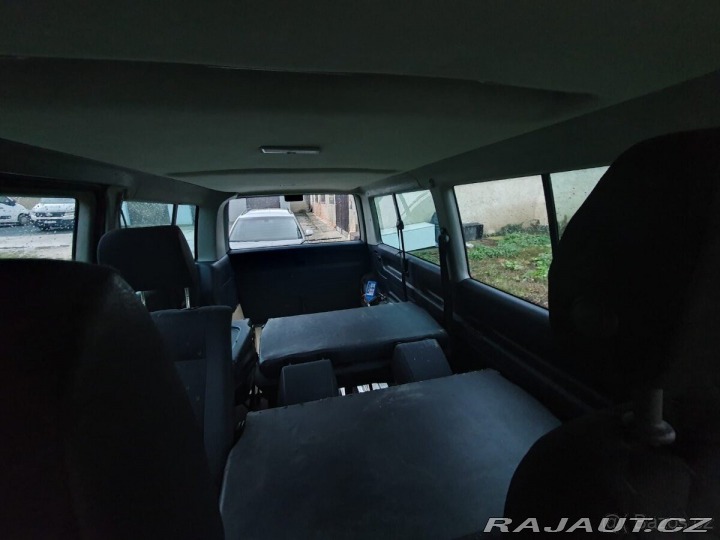 Volkswagen Caravelle 2,5 2003