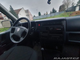 Volkswagen Caravelle 2,5 2003
