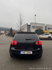 Volkswagen Golf 1,4   5 benzín, 66 kW 2004