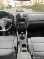 Volkswagen Golf 1,4   5 benzín, 66 kW 2004