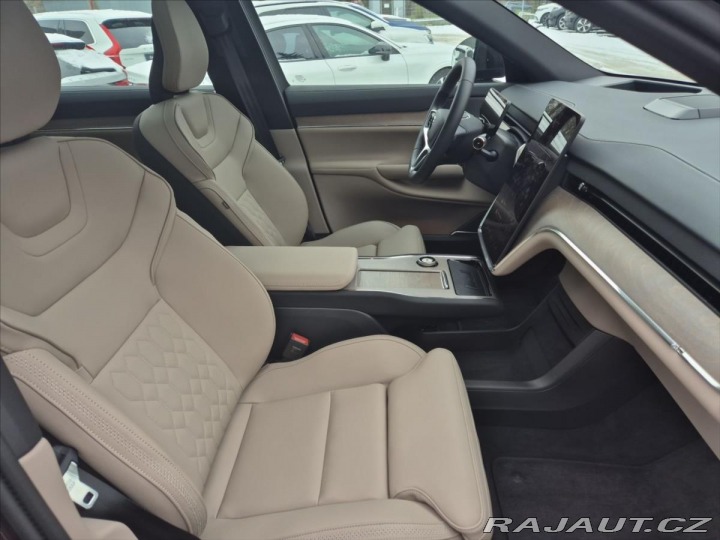 Volvo EX90 TWIN Performance 7 MÍST B 2025