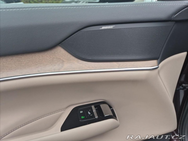 Volvo EX90 TWIN Performance 7 MÍST B 2025