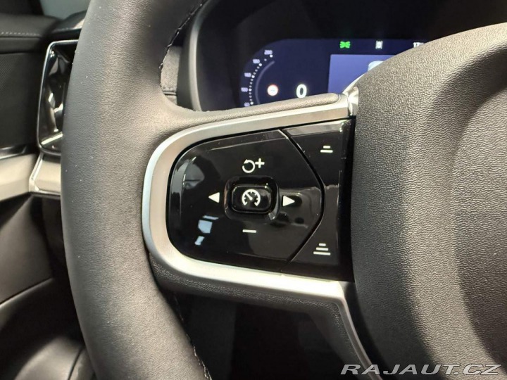 Volvo XC90 B5 2.0L 250+14 HP AT8 AWD 2026