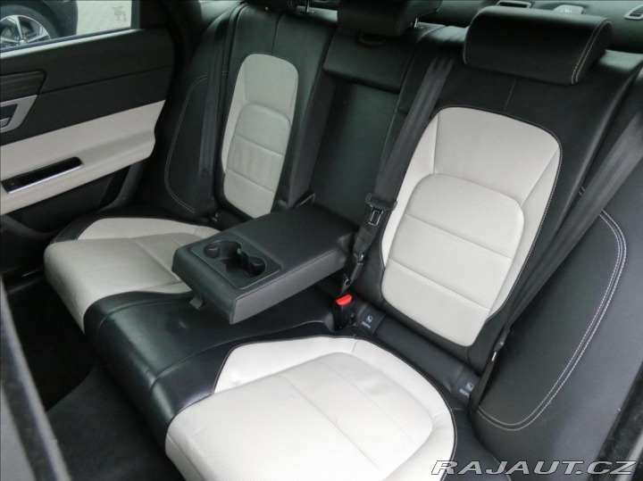 Jaguar XF 3,0 30D R-Sport,2.maj,ČR, 2016