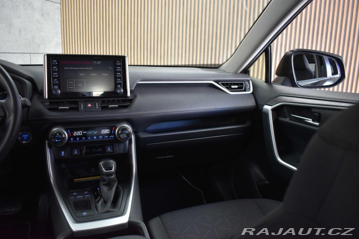 Toyota RAV4 2.5 REZERVACE 2021
