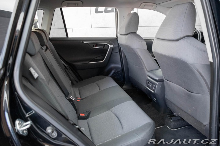Toyota RAV4 2.5 REZERVACE 2021