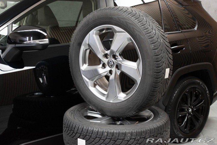 Toyota RAV4 2.5 HYBRID TAŽNÉ*DPH*ČR 1 2021