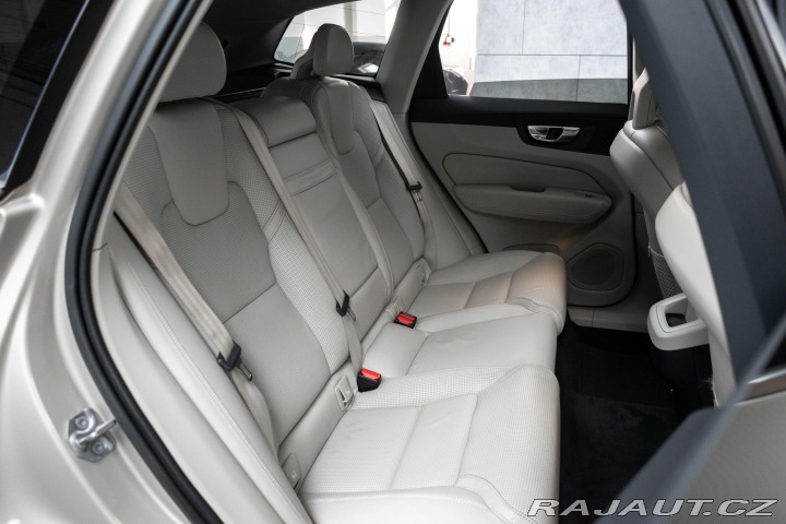 Volvo XC60 D5 AWD INSCRIPTION DPH*ČR 2019