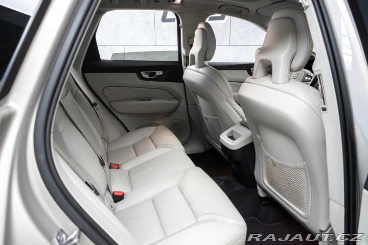 Volvo XC60 D5 AWD INSCRIPTION DPH*ČR 2019