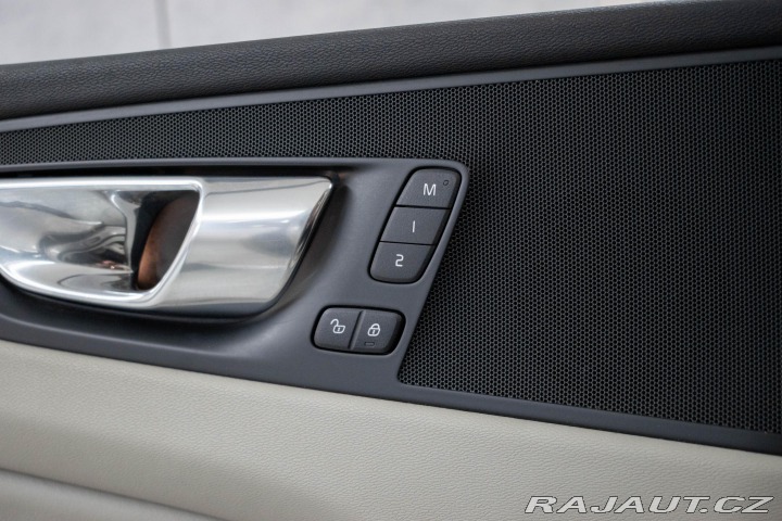 Volvo XC60 D5 AWD INSCRIPTION DPH*ČR 2019