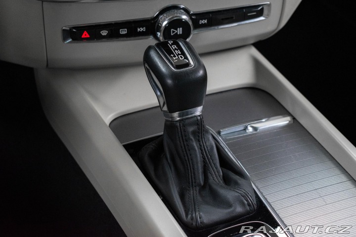 Volvo XC60 D5 AWD INSCRIPTION DPH*ČR 2019