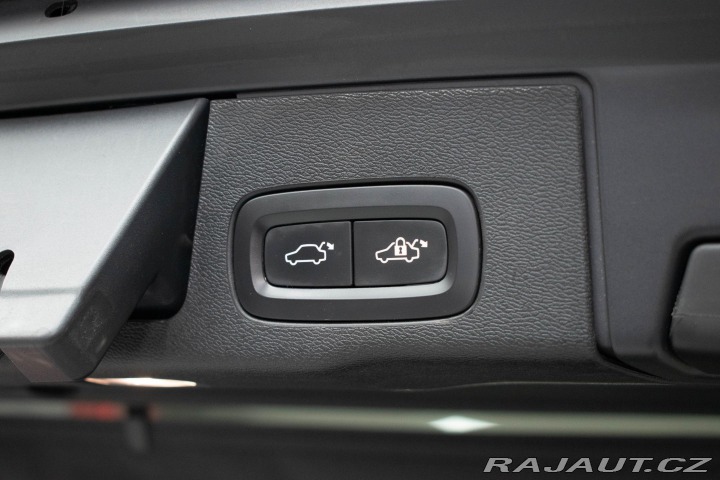 Volvo XC60 D5 AWD INSCRIPTION DPH*ČR 2019