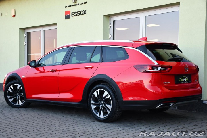 Opel Insignia 2.0CDTi COUNTRY TOURER 4X 2018