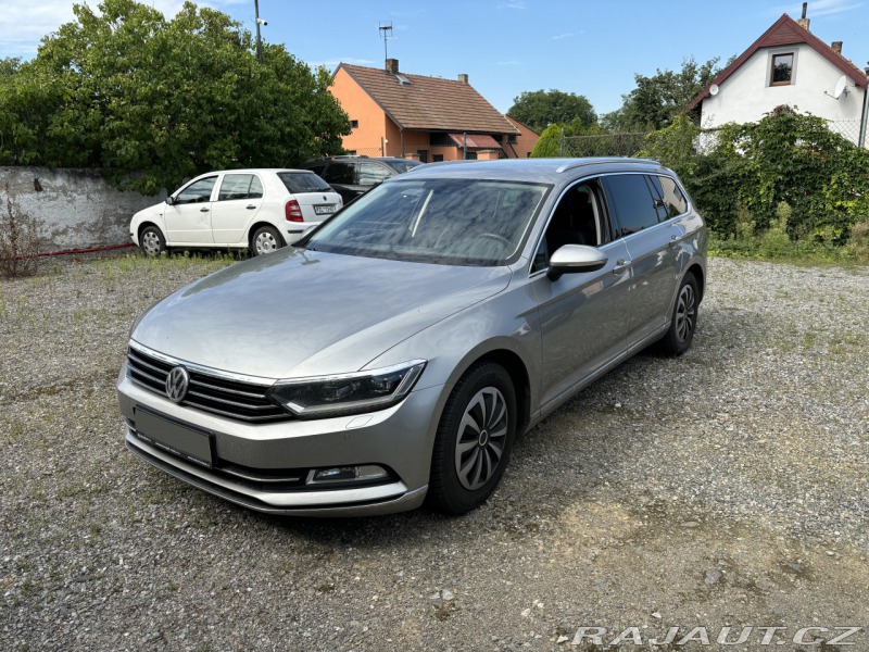 Volkswagen Passat HIGHLINE Serviska 110kw