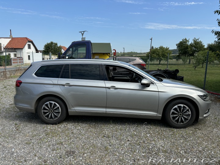 Volkswagen Passat HIGHLINE Serviska 110kw 2016