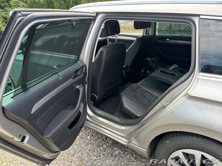 Volkswagen Passat HIGHLINE Serviska 110kw 2016