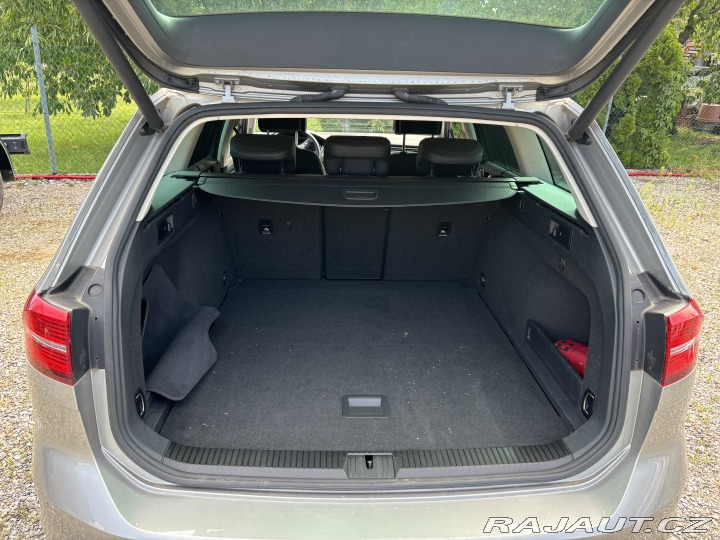 Volkswagen Passat HIGHLINE Serviska 110kw 2016