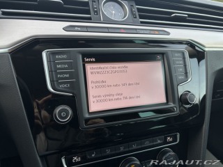 Volkswagen Passat HIGHLINE Serviska 110kw 2016