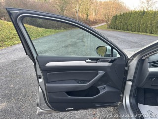 Volkswagen Passat HIGHLINE Serviska 110kw 2016