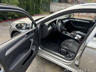 Volkswagen Passat HIGHLINE Serviska 110kw 2016