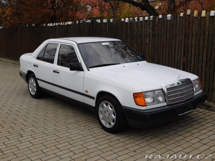 Mercedes-Benz 124  1992
