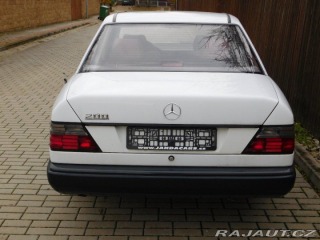 Mercedes-Benz 124  1992