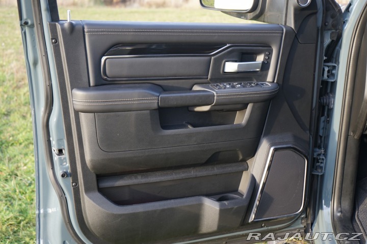 Dodge RAM 2500*HEAVY DUTY*POWER WAG 2021