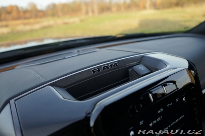 Dodge RAM 2500*HEAVY DUTY*POWER WAG 2021