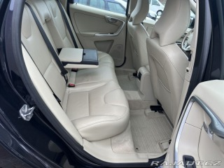 Volvo XC60 2,0D 140kw SUMMUM SERVIKA 2015