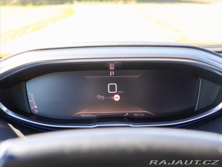 Peugeot 5008 1,5 HDI GT-line DPH 7-Mís 2022