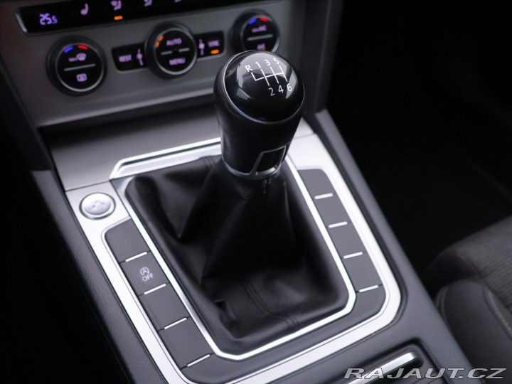 Volkswagen Passat 2,0 TDI 110kW CZ Comfortl 2015