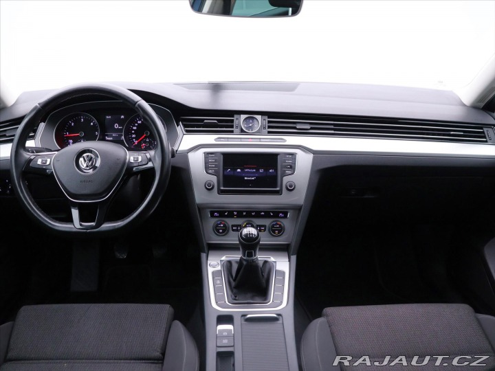 Volkswagen Passat 2,0 TDI 110kW CZ Comfortl 2015
