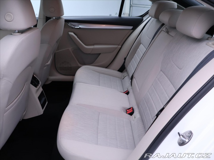 Škoda Octavia 1,6 TDI Elegance DPH CZ 2014