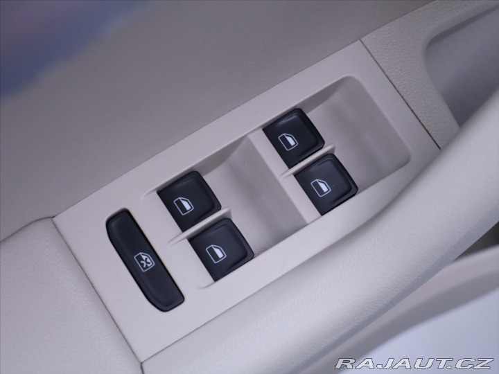 Škoda Octavia 1,6 TDI Elegance DPH CZ 2014