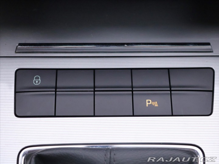 Škoda Octavia 1,6 TDI Elegance DPH CZ 2014