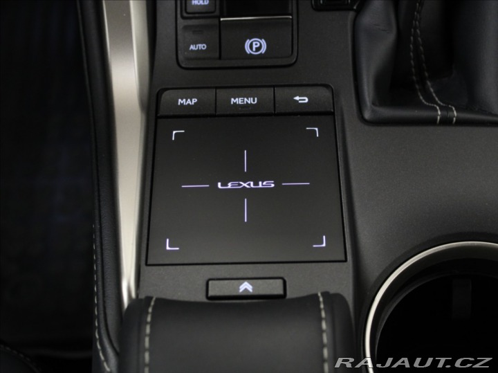 Lexus Ostatní modely NX 300h 2,5 Hybrid 145kW 4WD Pres 2020