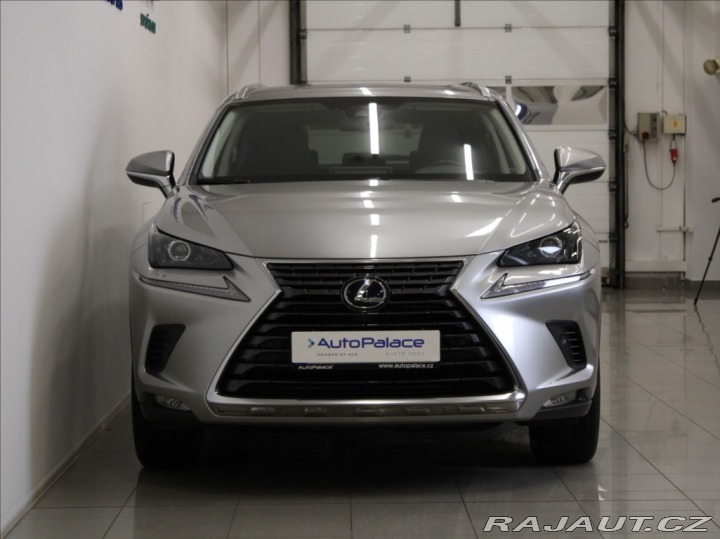 Lexus Ostatní modely NX 300h 2,5 Hybrid 145kW 4WD Pres 2020