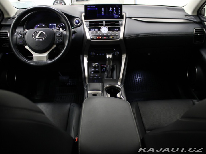 Lexus Ostatní modely NX 300h 2,5 Hybrid 145kW 4WD Pres 2020
