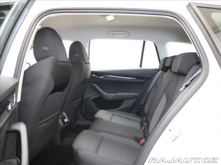 Škoda Octavia 2,0 TDi 110kW DSG Tažné 1 2021