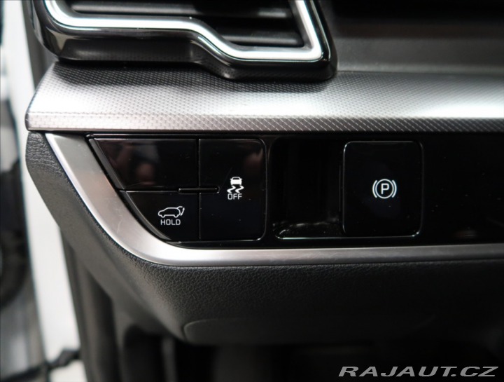 Kia Sportage 1,6 CRDi AUT 4x4 ČR 1 MAJ 2022