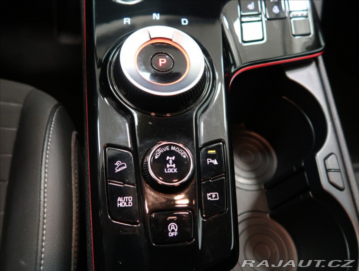 Kia Sportage 1,6 CRDi AUT 4x4 ČR 1 MAJ 2022