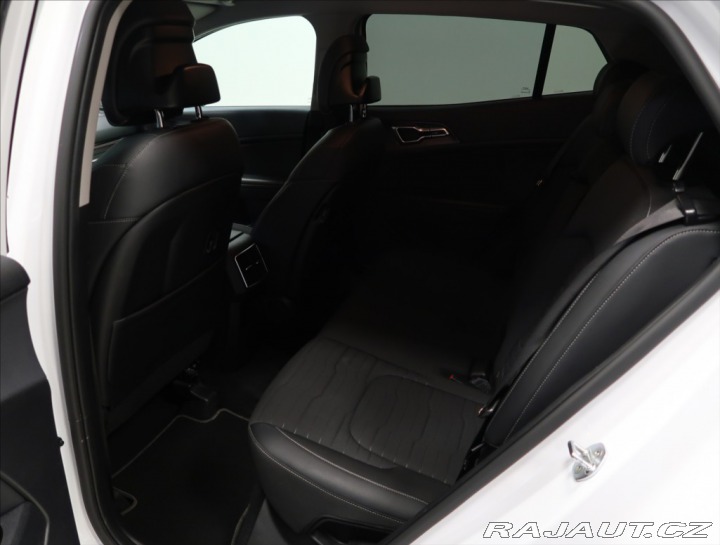 Kia Sportage 1,6 CRDi AUT 4x4 ČR 1 MAJ 2022