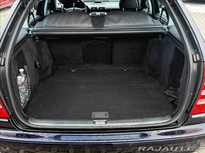 Mercedes-Benz C 3,2 4-Matic V6 facelift s 2005