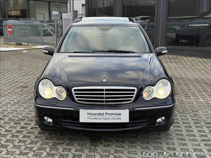 Mercedes-Benz C 3,2 4-Matic V6 facelift s 2005