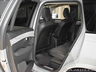 Volvo XC90 2,0 T8 Plus Dark 2025